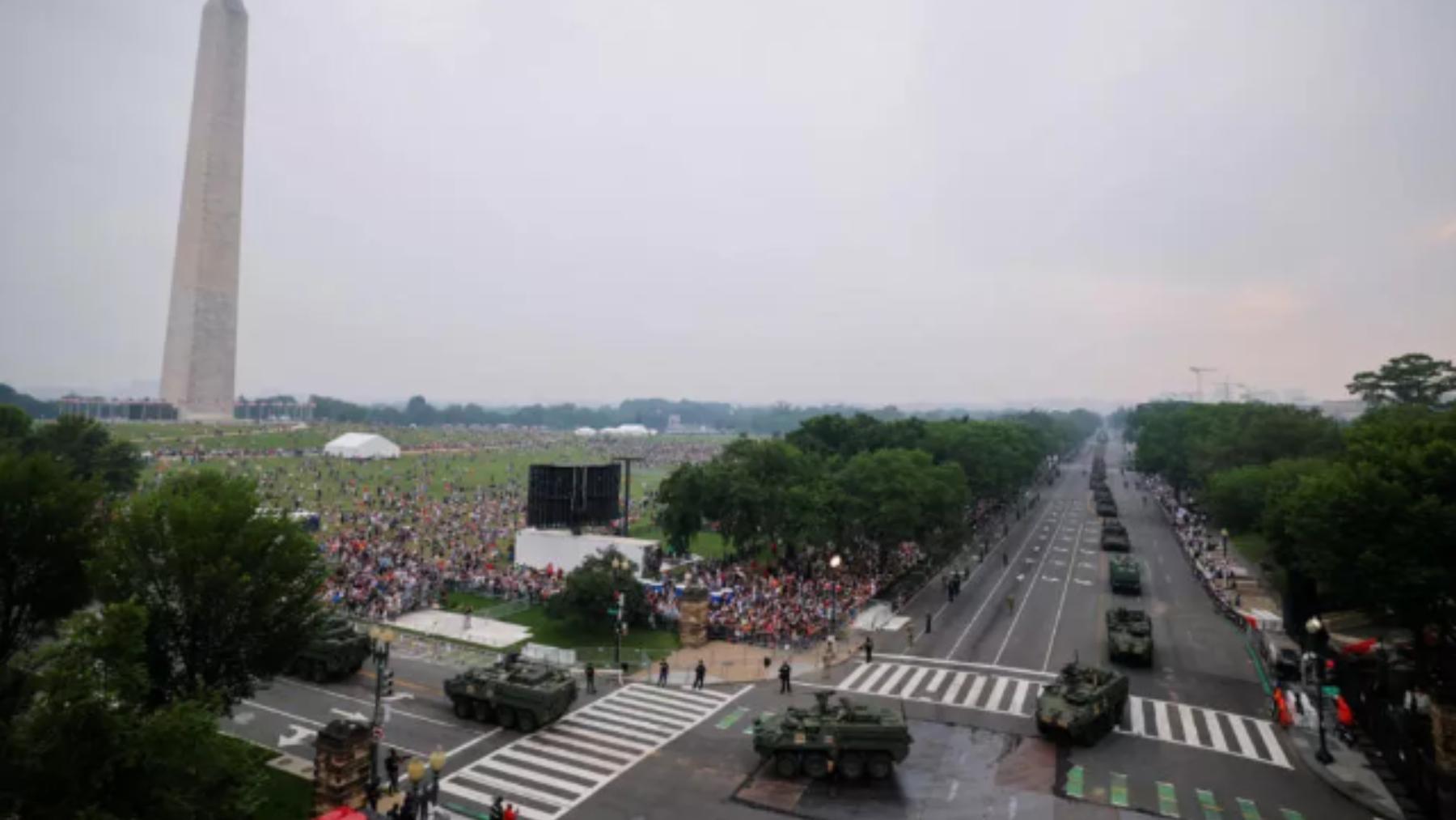 El desfile del 250 aniversario del Ejército recorre la Avenida de la Constitución en Washington, D.C., EE.UU., el 14 de junio de 2025.