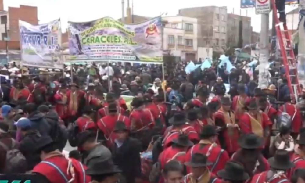 Congreso del MAS: Más de medio millón de militantes ya están en la Juan Pablo II de El Alto