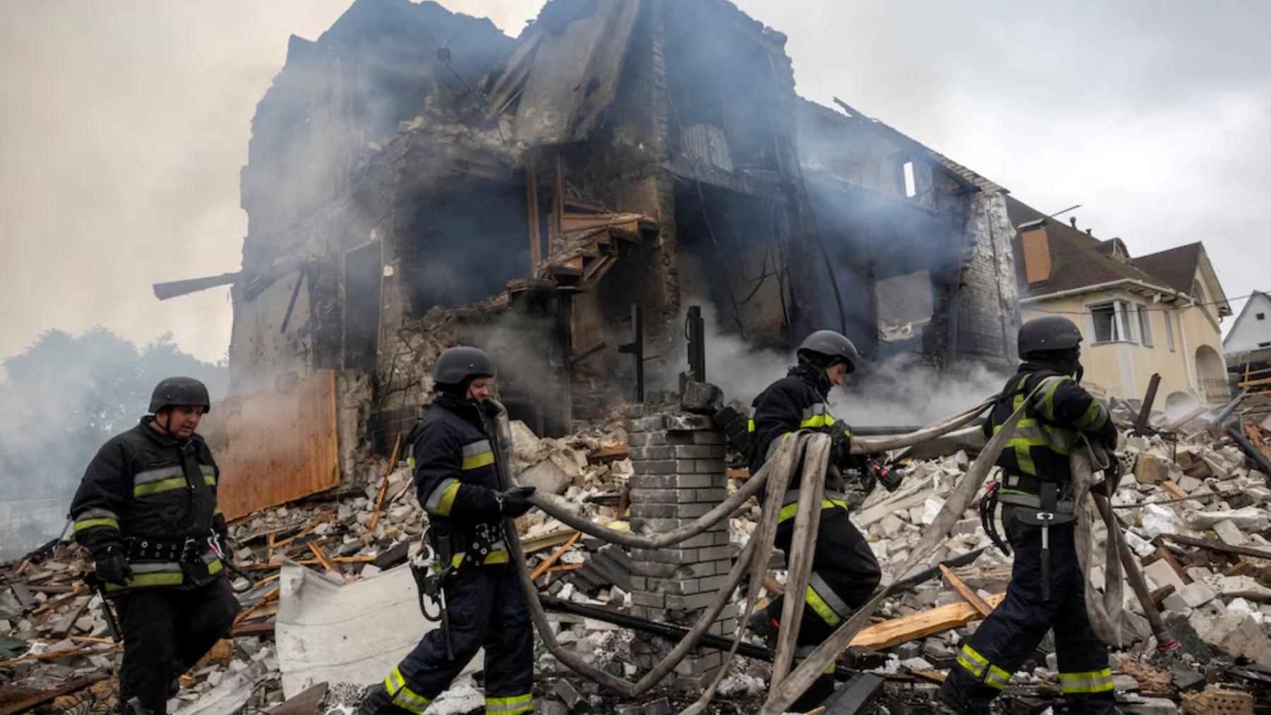 Los servicios de emergencia de Ucrania describieron una noche de “terror”
