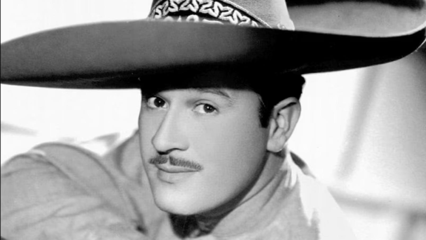 Interpretada por artistas como Pedro Infante y Vicente Fernández, "Cielito lindo" es patrimonio musical de México.