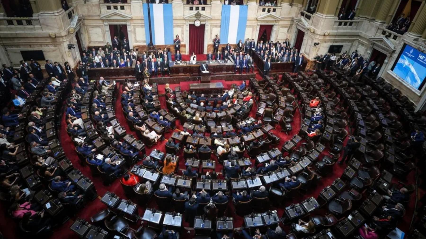 El Presidente de Argentina, Javier Milei, da un discurso frente a diputados y senadores , en una fotografía de archivo.